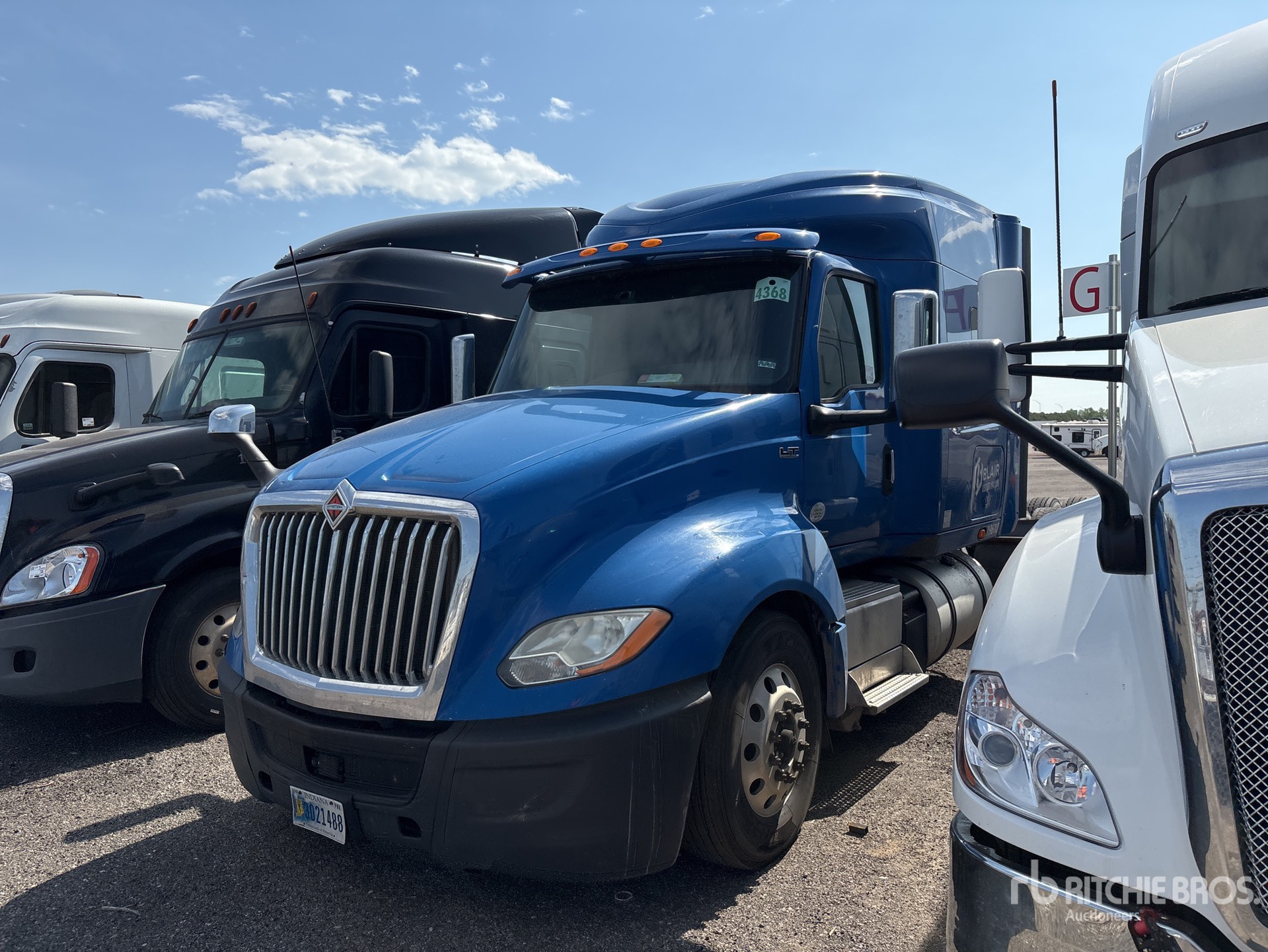 2019 International LT625 6x4 T/A Sleeper Truck Tractor
