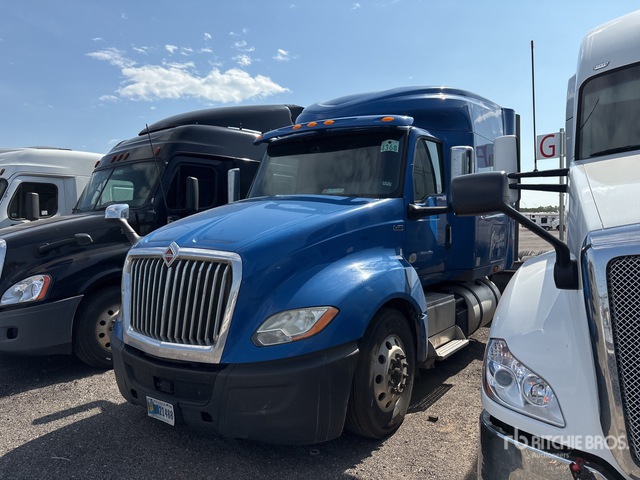 2019 International LT625 6x4 T/A Sleeper Truck Tractor
