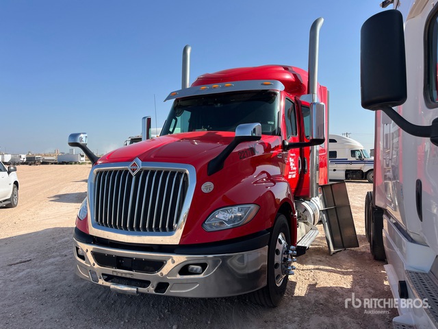 2019 International LT625 6x4 T/A Sleeper Truck Tractor