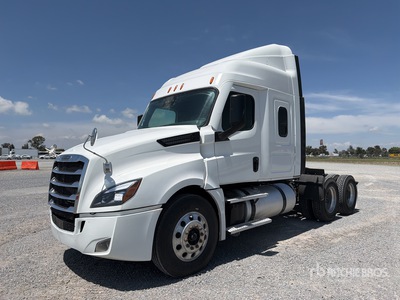 2020 Freightliner Cascadia 126 6x4 Tractocamion con Dormitorio / T/A Sleeper Truck Tractor