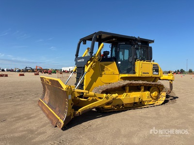 2012 Komatsu D65EX-17 Planierraupe