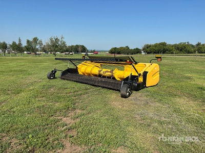 2012 New Holland 790CP-15 15 ft ヘッダー