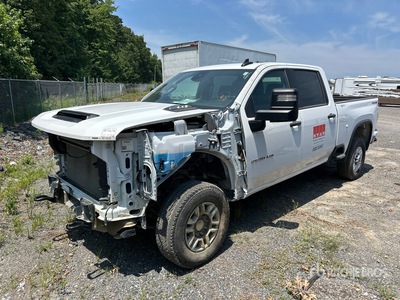 2025 Chevrolet Silverado 2500HD 4x4 Crew Cab Pickup (Inoperable)
