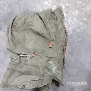 (45)EXTREME COLD WEATHER HOOD