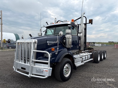 2021 Western Star 4900SA 8x6 Logging Tri/A Day Cab Truck Tractor