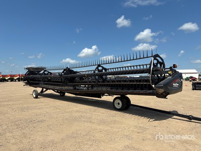 2014 MacDon FD75 40 ft Flex Draper Combine Header