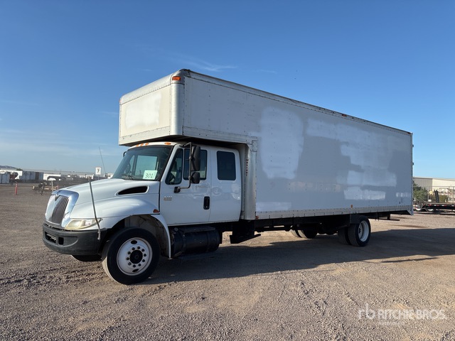 2007 International 4300 4x2 Moving Van Truck