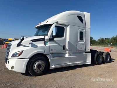 2021 Freightliner Cascadia 126 6x4 T/A Sleeper Truck Tractor