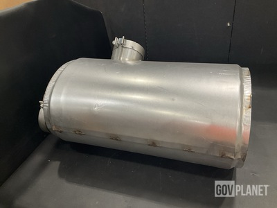 (16) International 3832151C1 Exhaust Mufflers