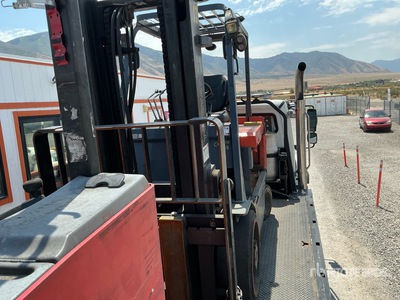 Toyota 7FBCU55 Electric Forklift
