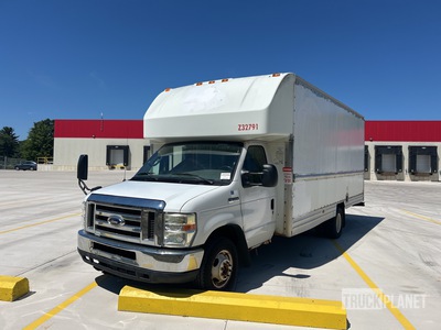 2008 Ford E-350 4x2 Autocarro furgonato