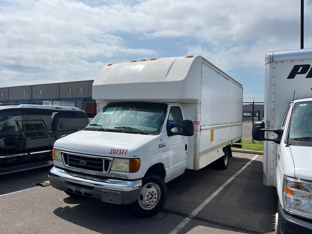 2007 Ford E-350 4x2 Van Truck (Inoperable)
