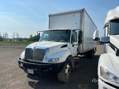 2011 International 4300 4x2 Camion fourgon (Inoperable)