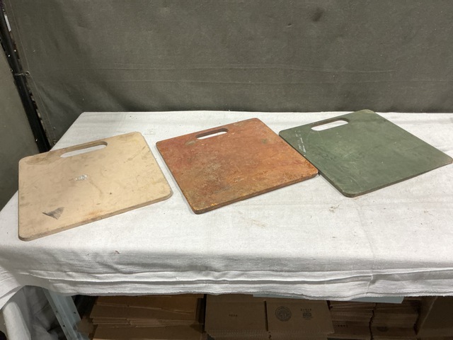 (17) Oshkosh 1731070 Mounting Plates
