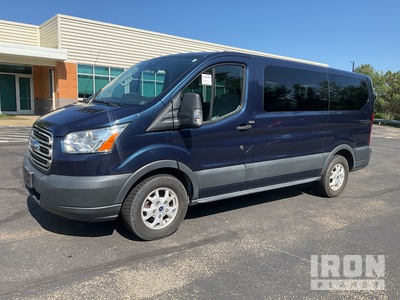 2016 Ford Transit 150 XLT 9 فان نقل ركاب