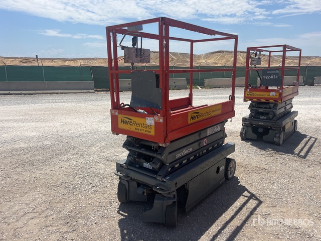 2016 Skyjack SJIII-3219 Electric Scissor Lift