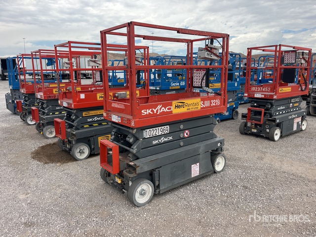 2017 Skyjack SJIII-3219 Electric Scissor Lift