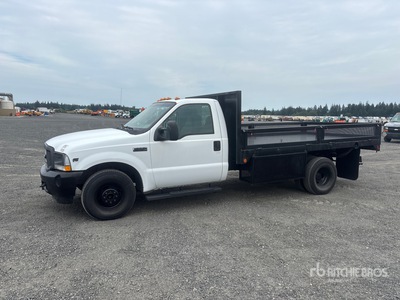 2004 Ford F-350 XL 4x2 Flatbed Truck