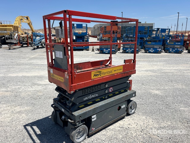 2017 Skyjack SJIII-3219 Electric Scissor Lift