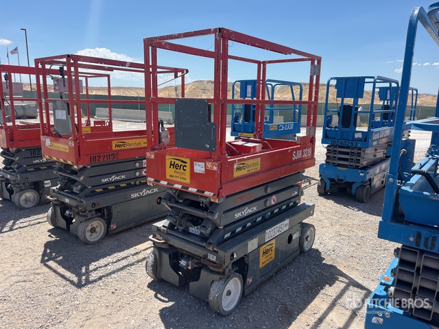2018 Skyjack SJIII-3219 Electric Scissor Lift