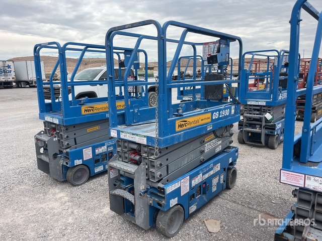 2018 Genie GS1930 Electric Scissor Lift