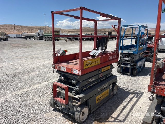 2018 Skyjack SJIII-3219 Electric Scissor Lift