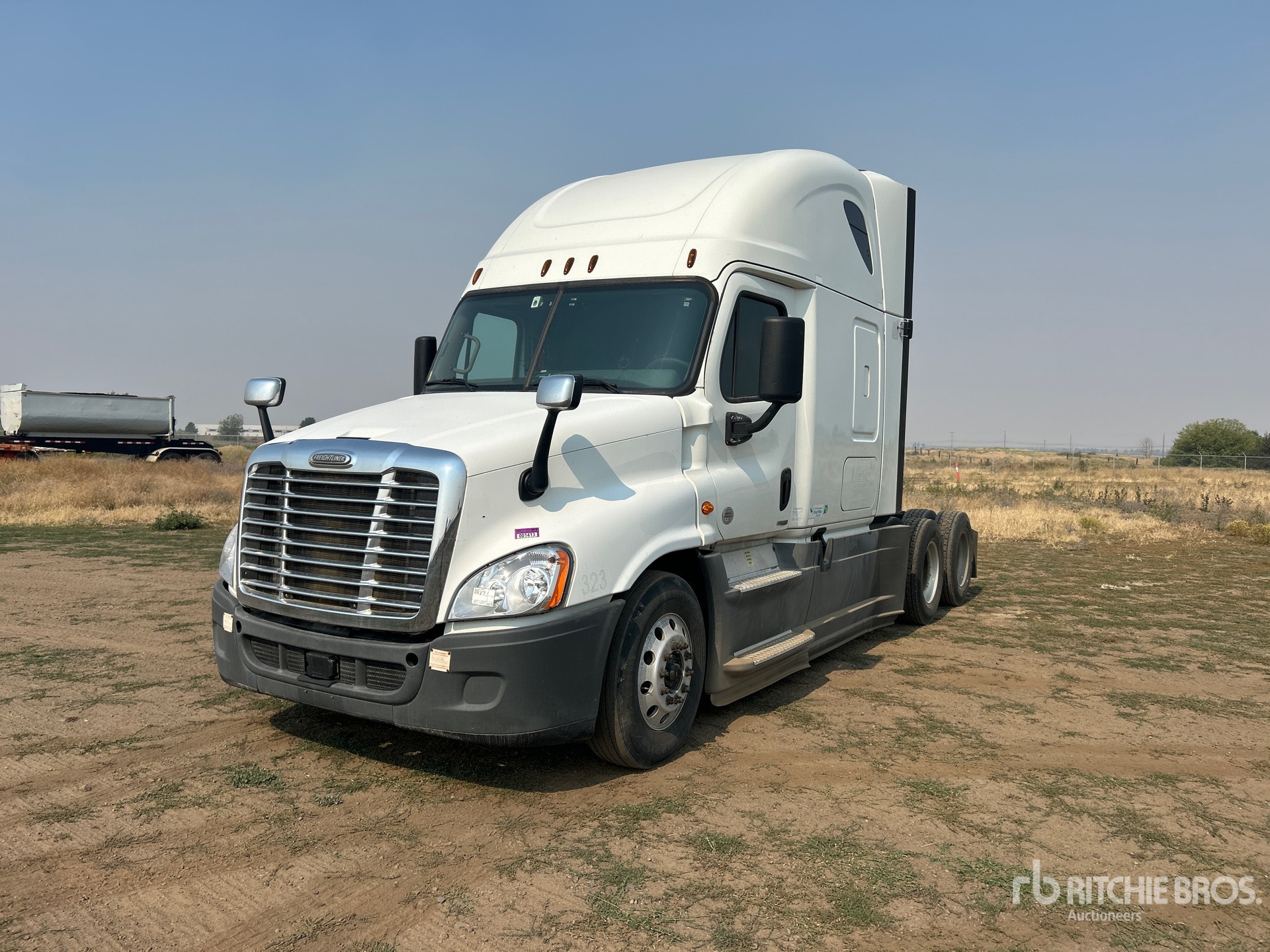 2018 Freightliner Cascadia 125 T/A Sleeper Truck Tractor