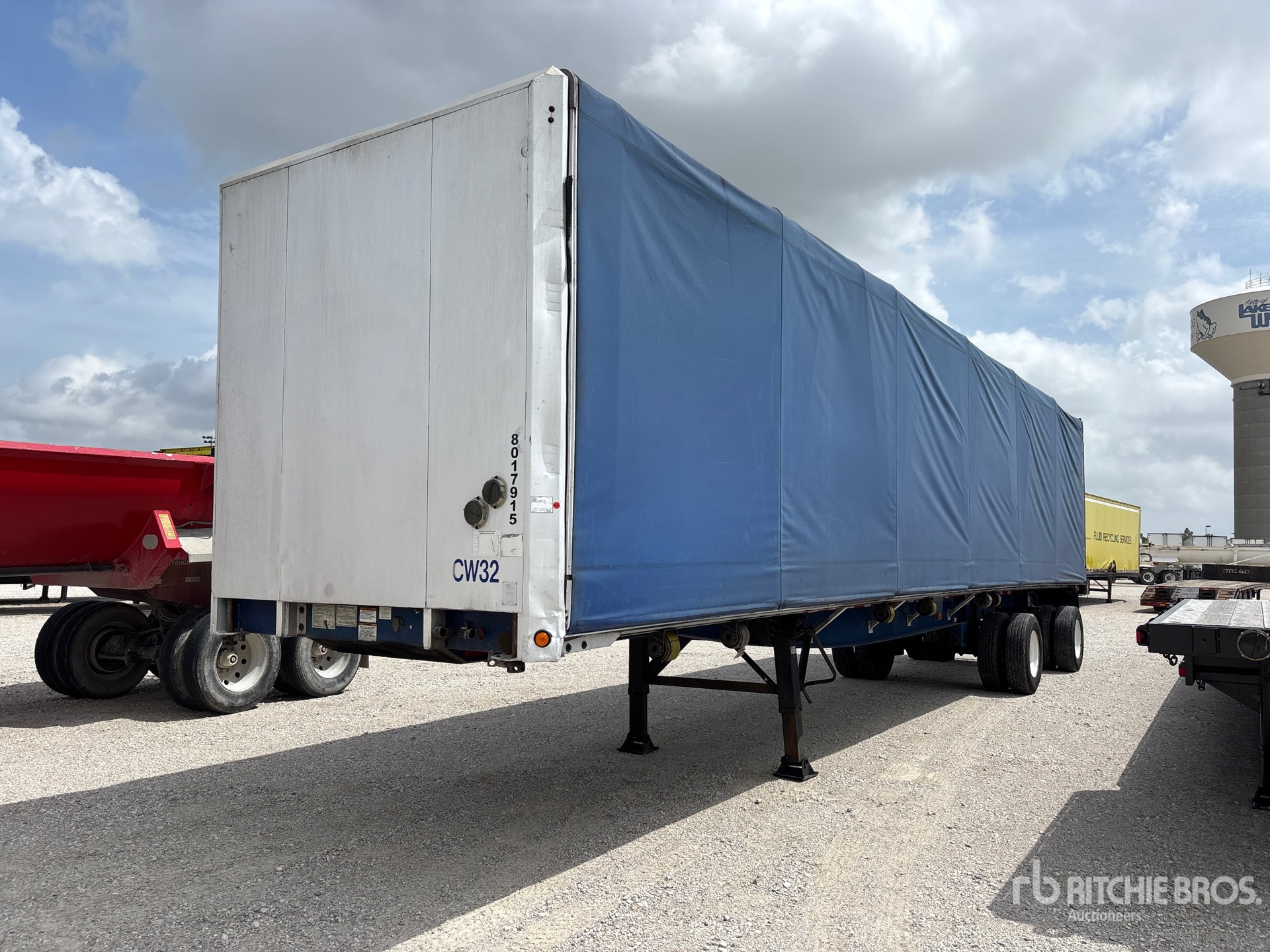 2003 Great Dane GPLWSAR245 43 ft T/A Spread Axle Curtain Side Trailer