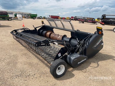 2013 MacDon PW7 16 ft Combine Pickup Header