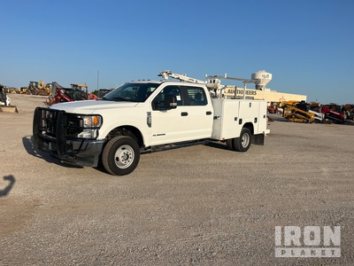 2022 Ford F-350 XL 4x4 Crew Cab Service Truck