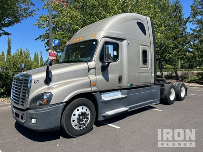 2016 Freightliner Cascadia 6x4 Sleeper Prime Mover