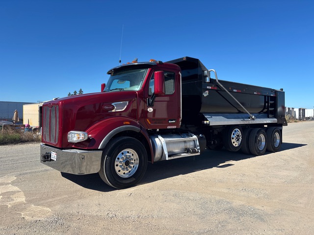 2022 Peterbilt 567 6x4 Tri/A Dump Truck