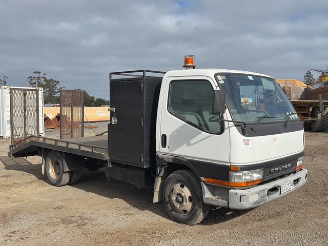 2003 Mitsubishi Canter 4x2 Table Top Truck