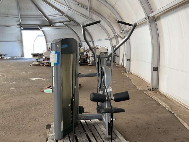 Life Fitness Pull Down Machine