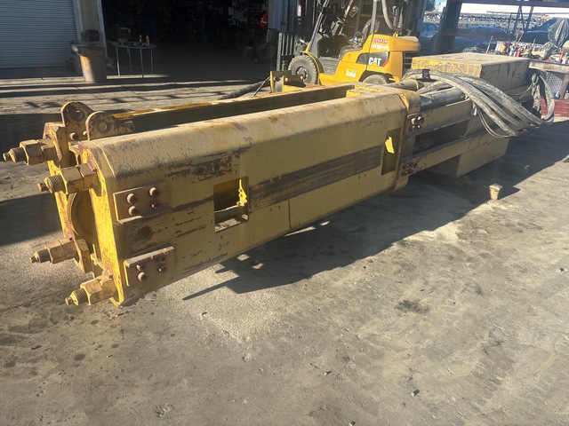 ICE 220 Hydraulic Pile Hammer