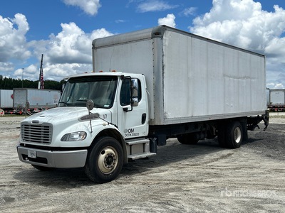 2017 Freightliner M2 106 4x2 Autocarro furgonato