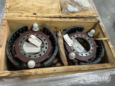 (4) Oshkosh 3919961 Brake Shoe Parts Kits