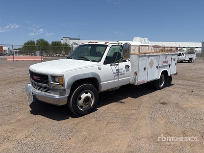 1995 GMC Sierra 3500 4x2 Camion citerne de carburant