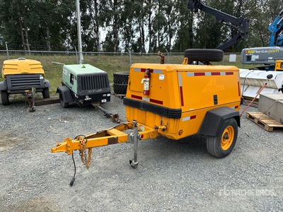 2000 Ingersoll Rand 185 cfm Mobile ضاغط هوائي