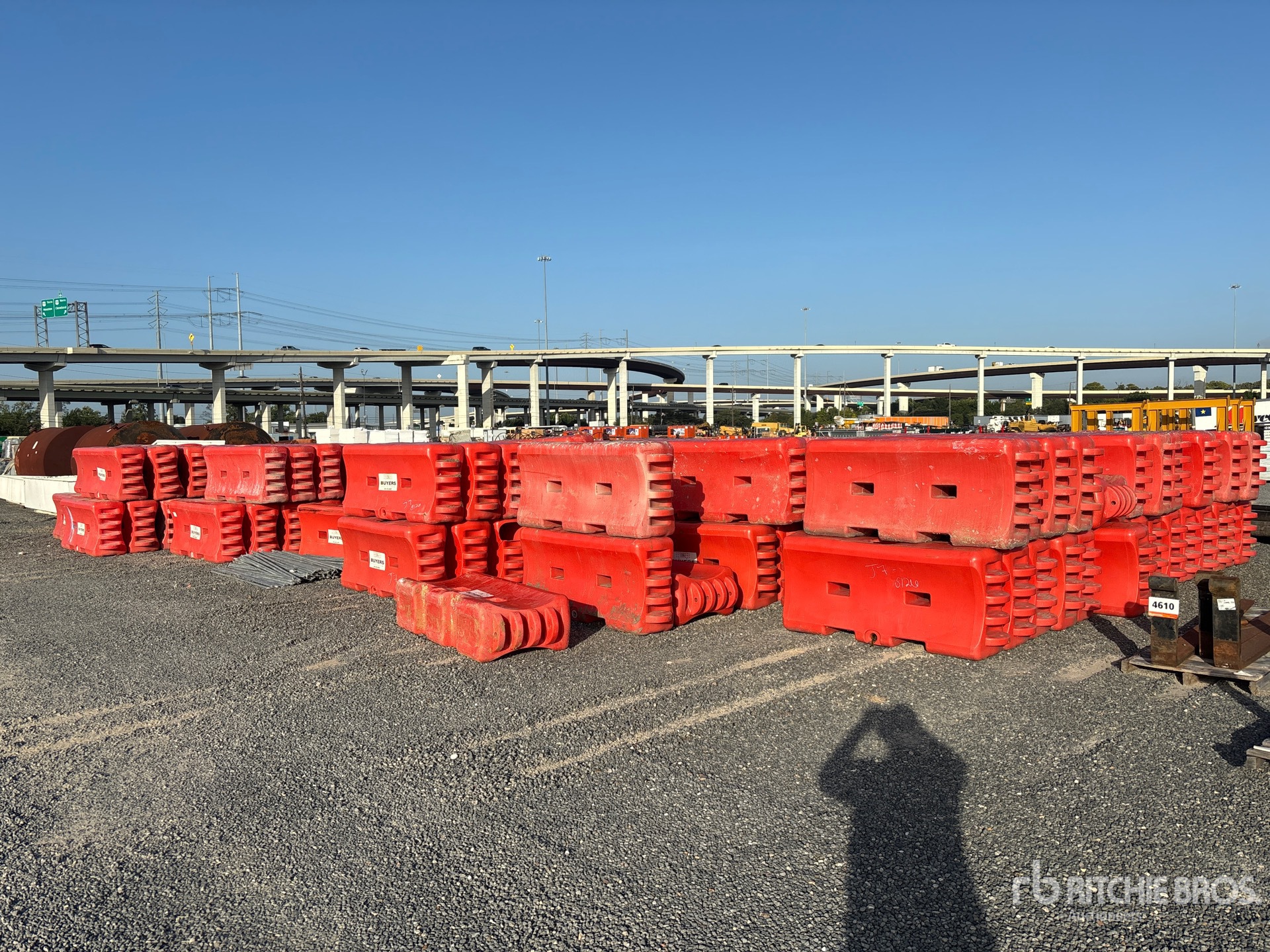 Quantity of (50) Barrier