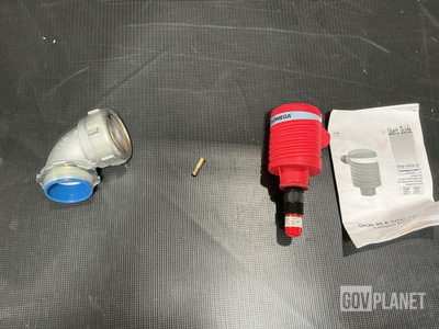 (2) Flow Switches, (1) Electrical Box Connector & Assorted Items