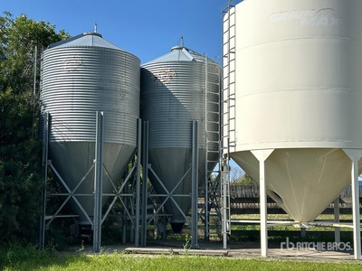 +/- 300 bu 3 Ring Grain Bin