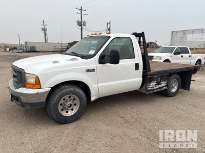 1999 Ford F-350 XL 4x2 Camion à Plateau