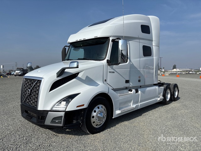2022 Volvo VNL760 6x4 T/A Sleeper Truck Tractor