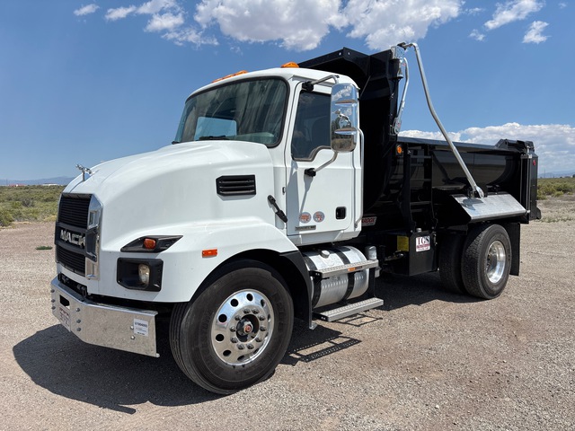 2025 Mack MD 4x2 S/A Dump Truck