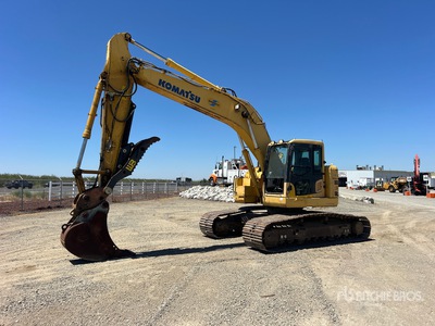 2010 Komatsu 228USLC-8 Koparka gąsienicowa