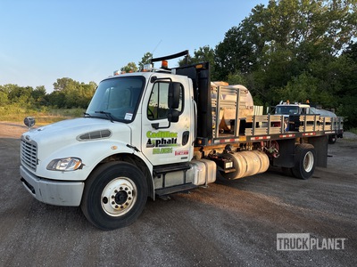 2007 Freightliner M2 106 4x2 Table Top Truck