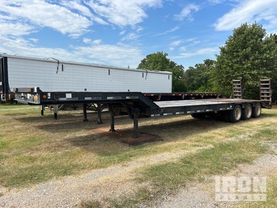 2007 Viking VFD46R16F40T 45 ft Tri/A Equipment Trailer