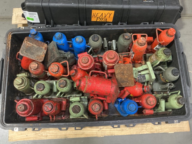 (30) Assorted Hydraulic Jacks w/Storage Case