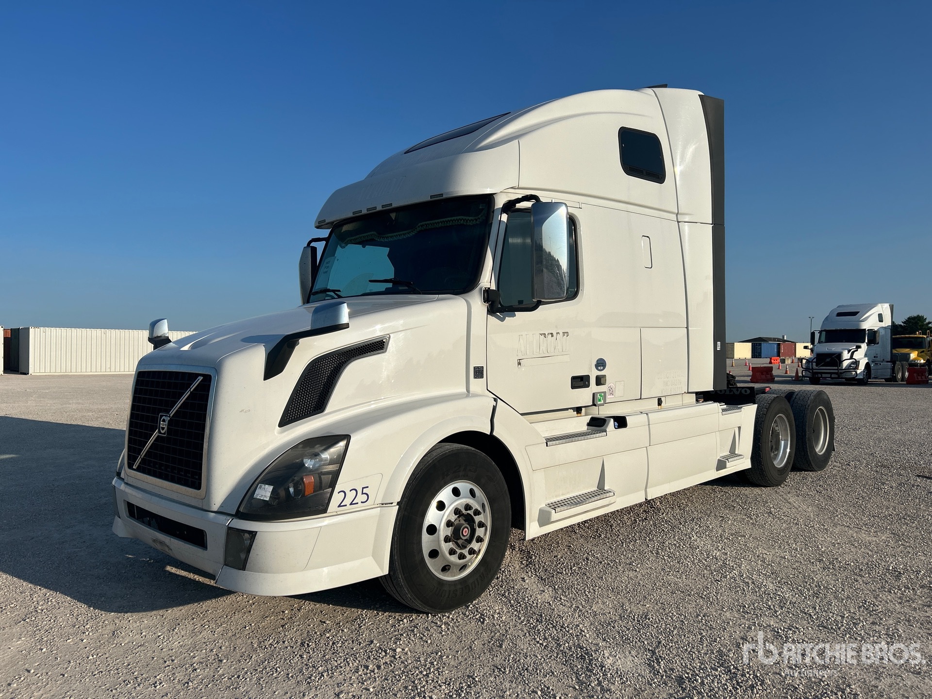 2014 Volvo VNL 6x4 T/A Sleeper Truck Tractor